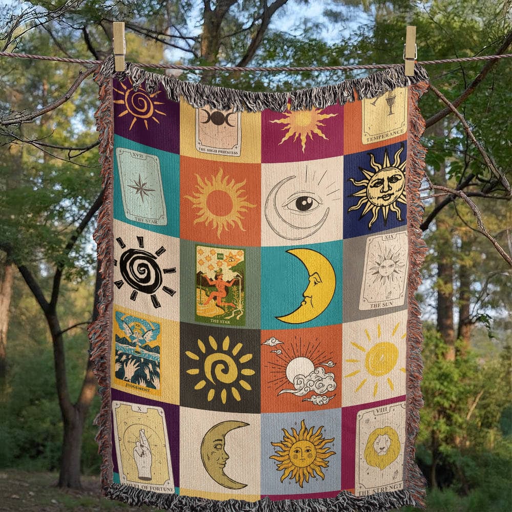 Tarot Woven Blanket – Celestial Sun Moon Throw with Major Arcana Cards, Astrology Decor, Cozy Boho Gift for Spiritual Friends