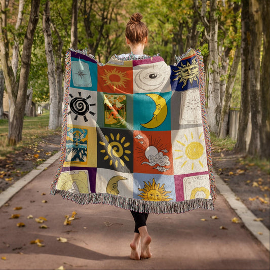Tarot Woven Blanket – Celestial Sun Moon Throw with Major Arcana Cards, Astrology Decor, Cozy Boho Gift for Spiritual Friends