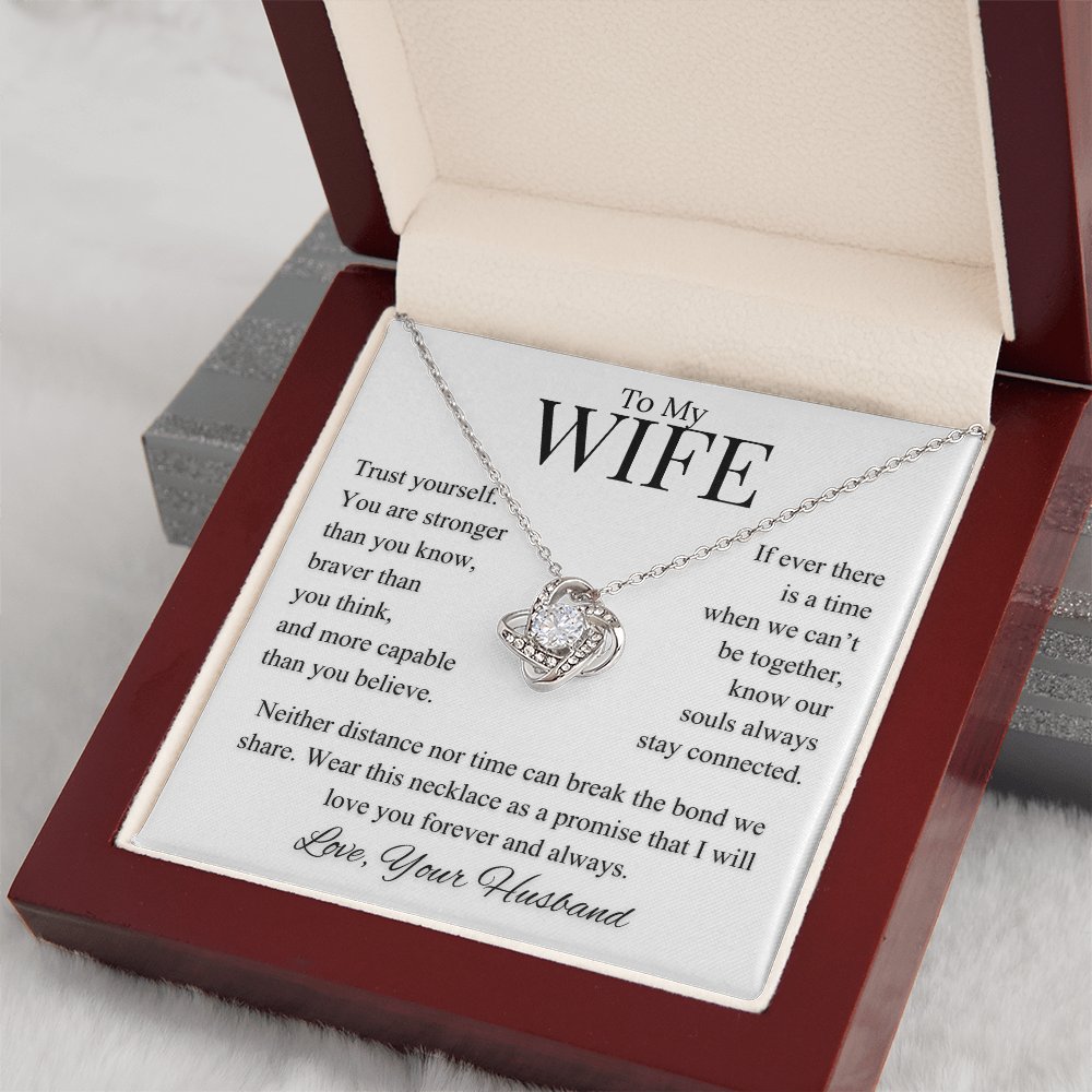 loveknot ecklace and mahogany box